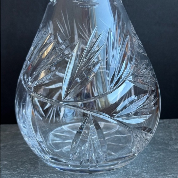 VTG Crystal Hand Cut Decanter & Stopper Large Round Bulb Bottle Shape EUC - Picture 9 of 14